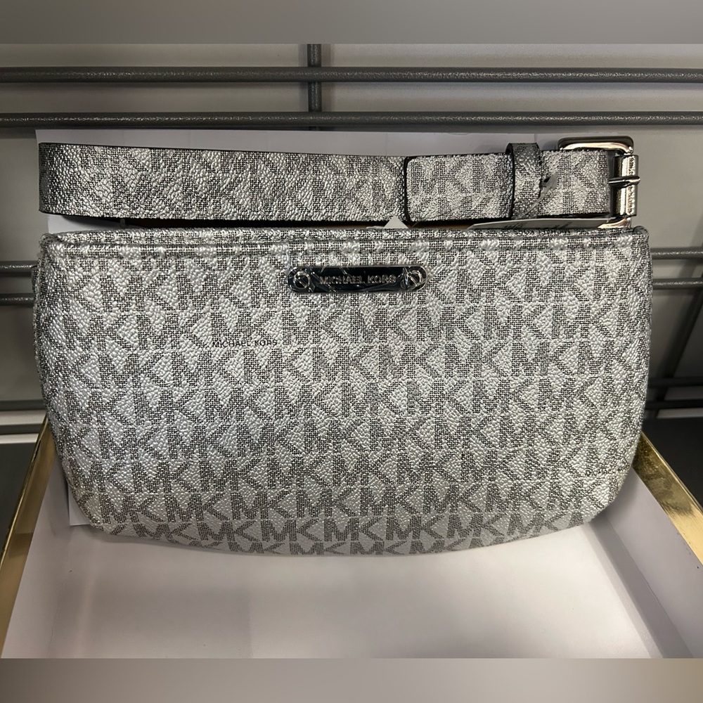 Women’s purse